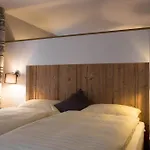 La Romantica